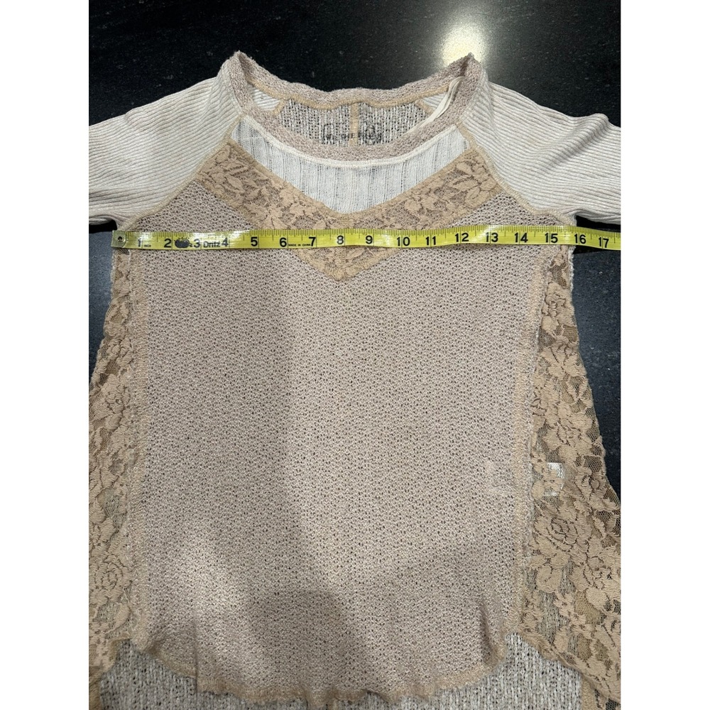 We The Free Lace Inset Open Knit Top XS Sheer Panel Boho Raw Hem Tunic - Picture 9 of 10
